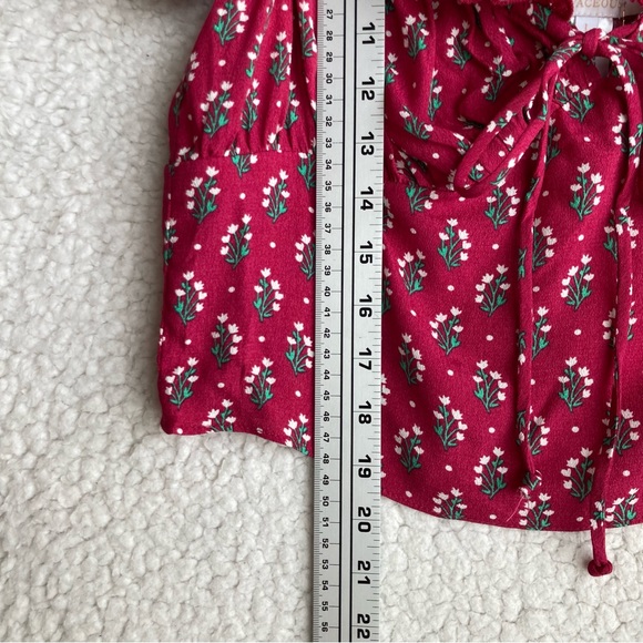 NWT Olivaceous Women’s fuschia short sleeve milkmaid crop top, Sz L - Picture 10 of 17